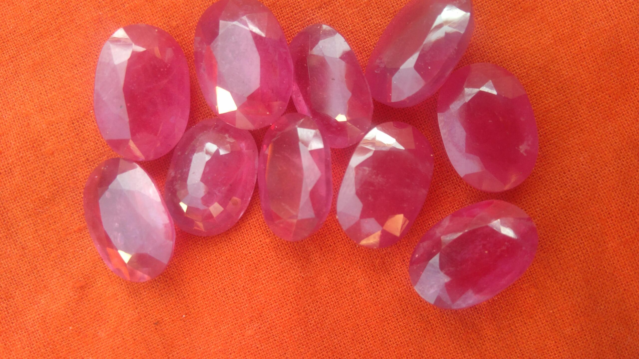 natural pigeon blood red ruby 6x8mm oval cut loose gemstone100 pis natural pigeon blood red ruby 6x8mm oval cut loose gemstone100 pis