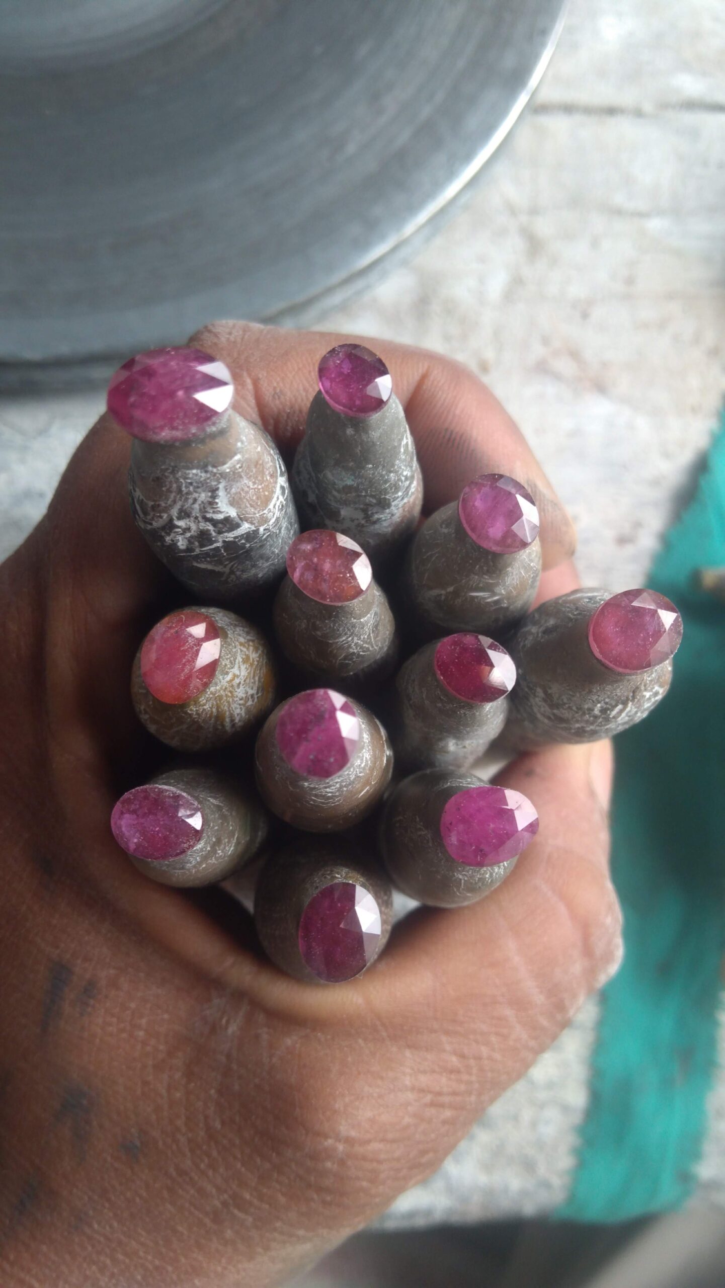 natural pigeon blood red ruby 6x8mm oval cut loose gemstone100 pis natural pigeon blood red ruby 6x8mm oval cut loose gemstone100 pis